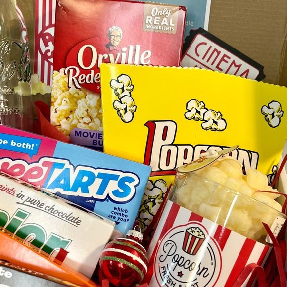 Movie Night Gift Box with Glass Coca Cola Bottles w/straw - Picture 13 of 13